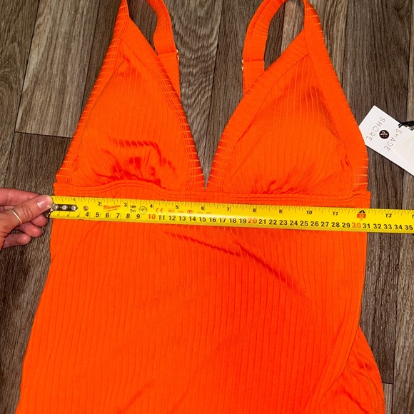 Shade and Shore One Piece - Picture 7 of 8